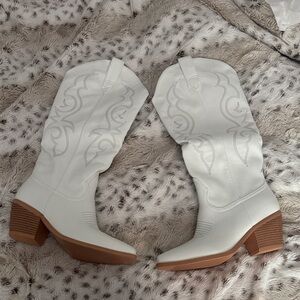 White Western-Style High-Knee Boots